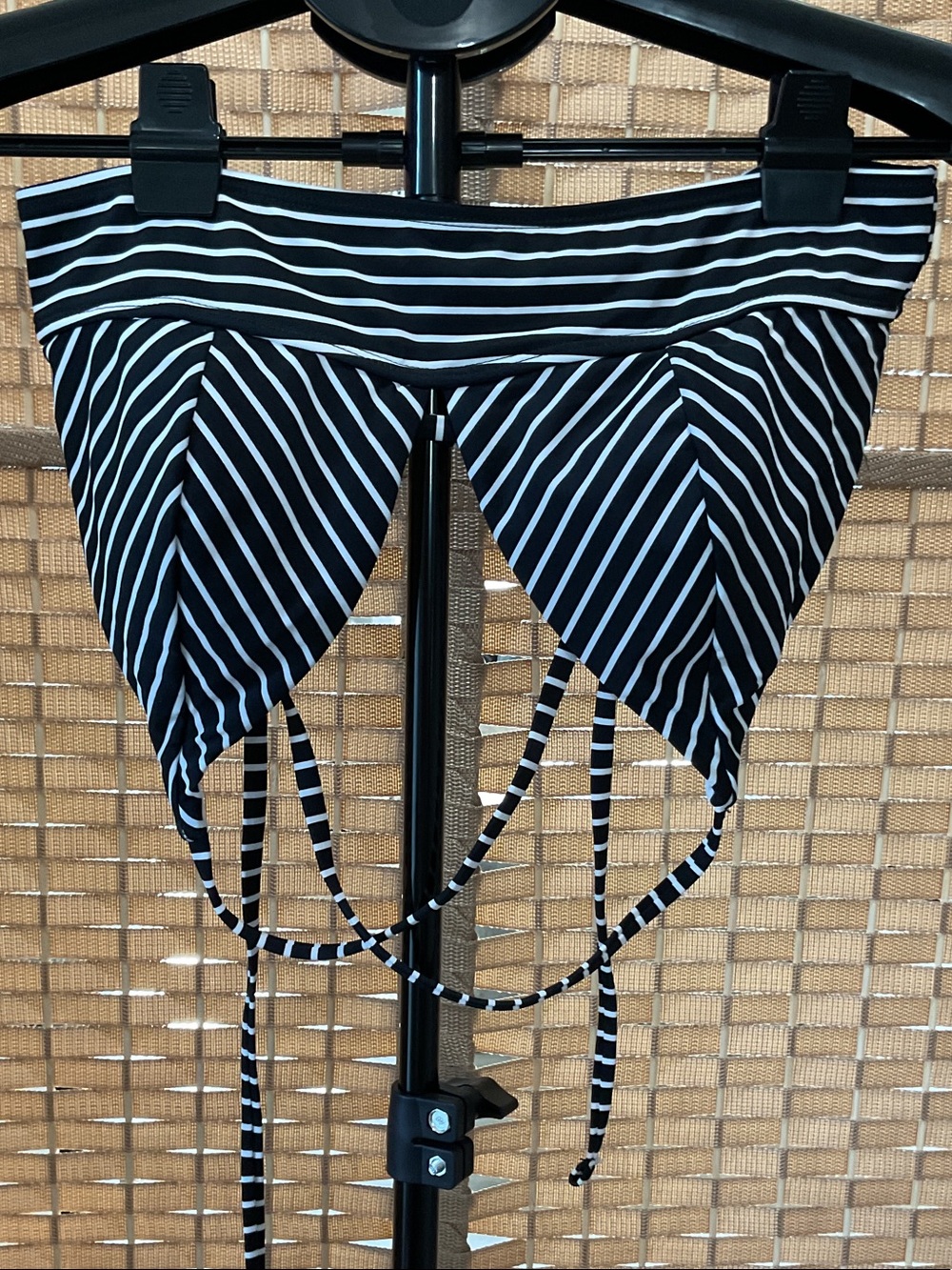 Cupshe Black and White Striped Bikini Top